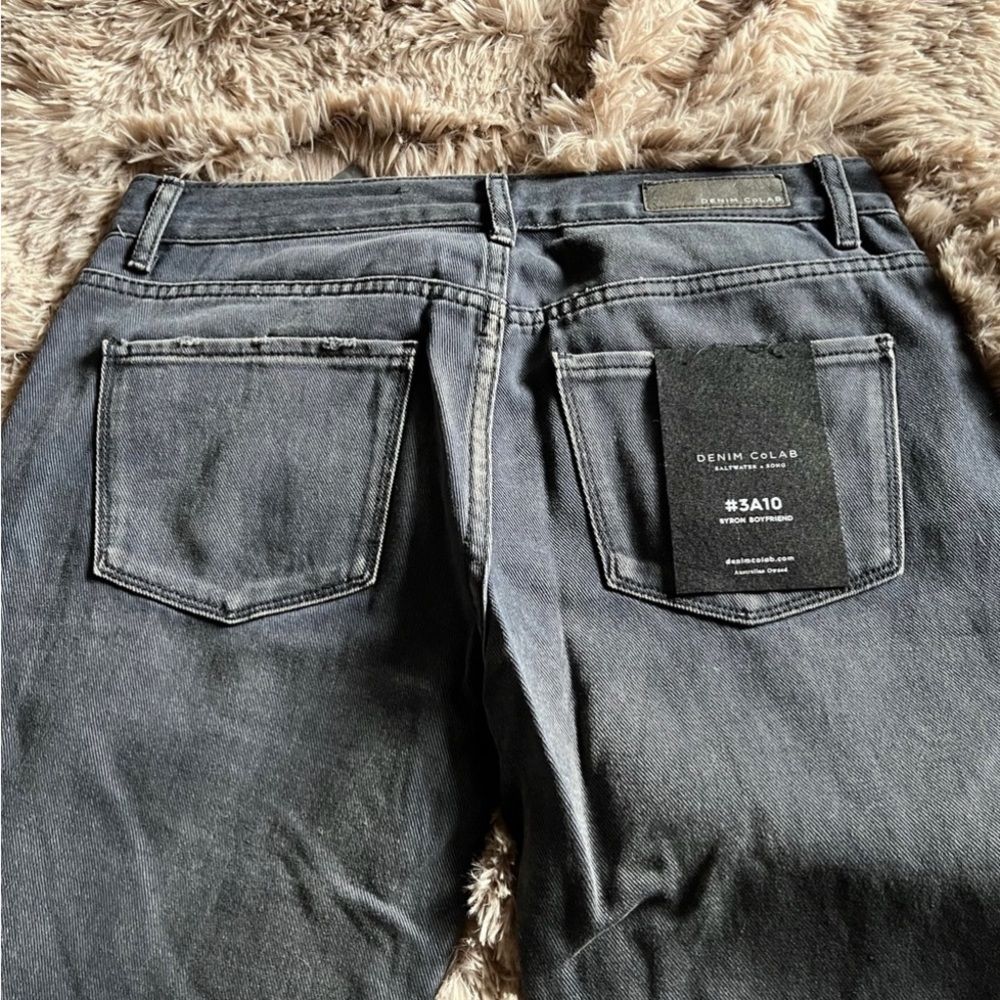 Dark ‘Denim Colab’ Boyfriend Jeans Size 10 distressed - Picture 5 of 6